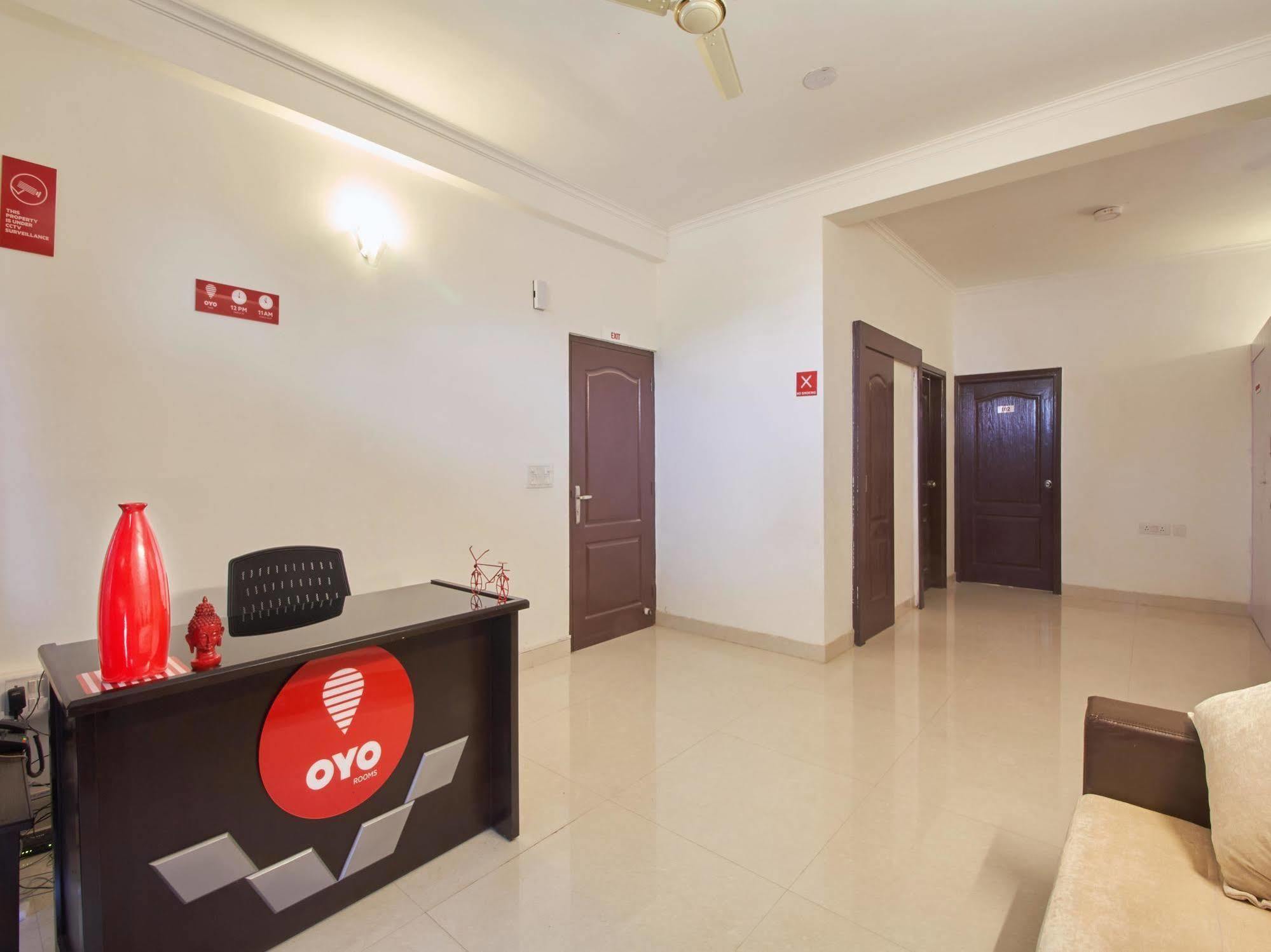 Hôtel Oyo Flagship 423 Artemis Hospital à Gurgaon Extérieur photo